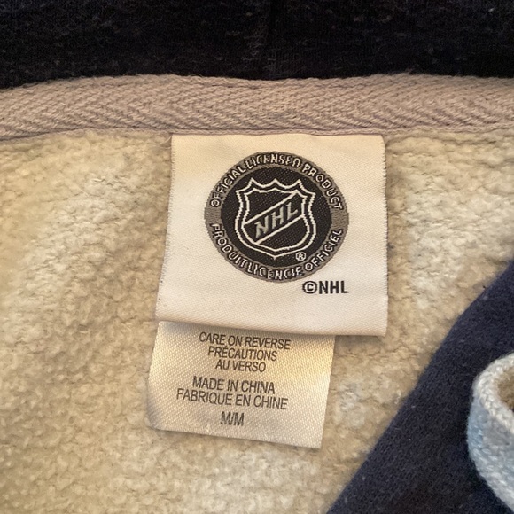 NHL Size Medium Toronto Maple Leaf Hoodie - Picture 4 of 7